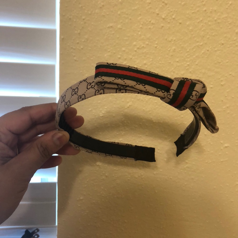 Gucci’ hair  band